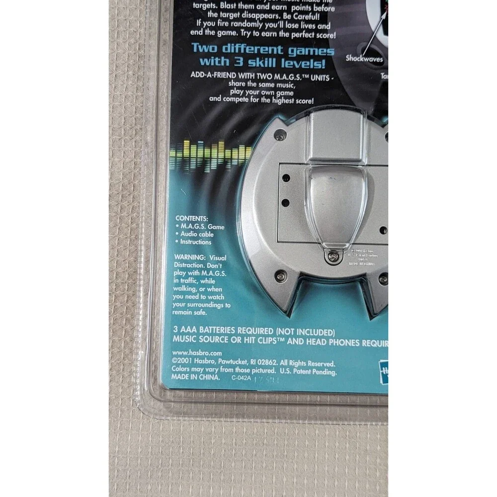 New Hasbro MAGS Music Activated Game System Pocket HandHeld 40059 Hit Clips NEW